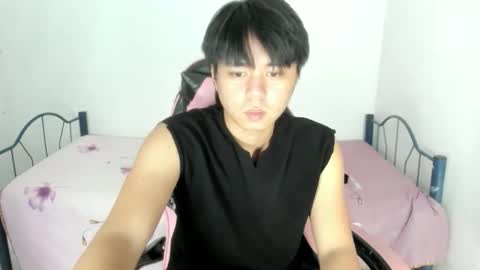 Snapshot of supr4m0 chatting on 10.28.25 supr4m0 online show from 10.28.25