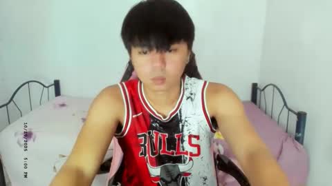 Snapshot of supr4m0 chatting on 10.29.25 supr4m0 online show from 10.29.25