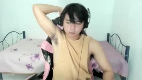 Snapshot of supr4m0 chatting on 11.27.25 supr4m0 online show from 11.27.25