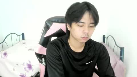 Snapshot of supr4m0 chatting on 12.04.25 supr4m0 online show from 12.04.25