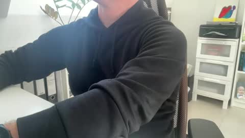 Snapshot of surfstar81 chatting on 12.15.25 surfstar81 online show from 12.15.25