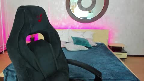 Annie online show from 01.30.25