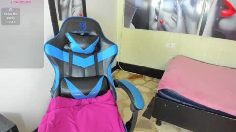 Snapshot of susan_moore29 chatting on 10.24.25 susan online show from 10.24.25