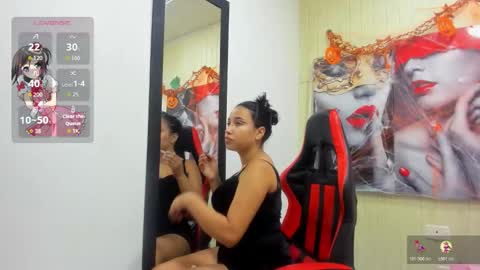 Snapshot of susan_moore29 chatting on 10.27.25 susan online show from 10.27.25