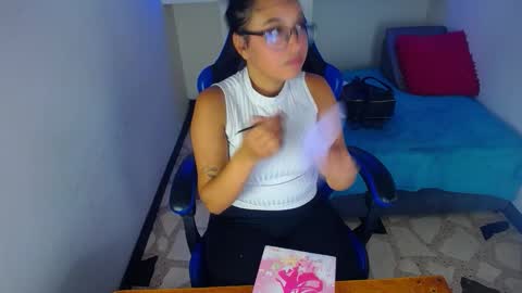 Snapshot of susan_moore29 chatting on 10.30.25 susan online show from 10.30.25