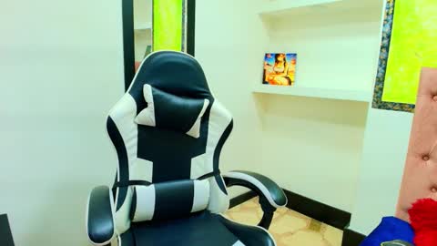 Snapshot of susan_moore29 chatting on 11.14.25 susan online show from 11.14.25