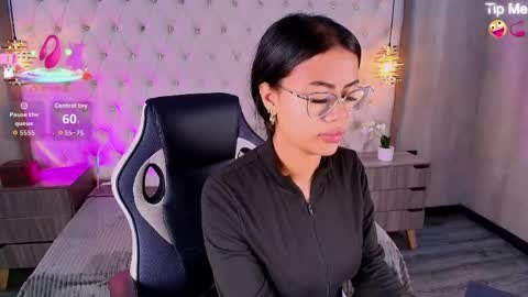 susan_voltaire online show from 05.22.26