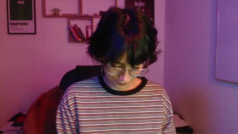 Snapshot of susana_w chatting on 12.18.24 susana_w online show from 12.18.24
