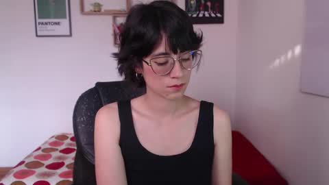 Snapshot of susana_w chatting on 12.19.24 susana_w online show from 12.19.24