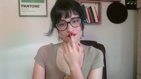 Snapshot of susana_w chatting on 09.15.25 susana_w online show from 09.15.25