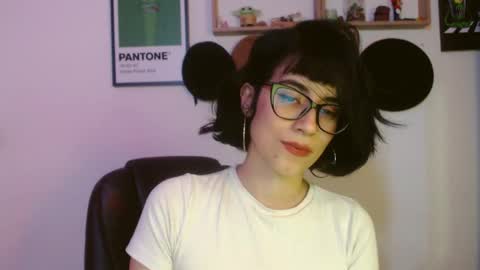 Snapshot of susana_w chatting on 10.09.25 susana_w online show from 10.09.25