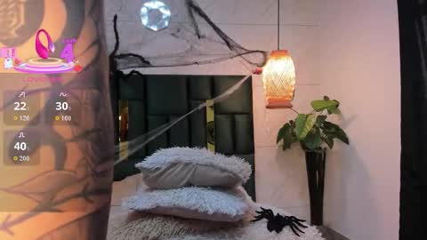 Susana W online show from 10.30.25