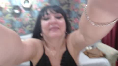 SusanLaNice online show from 10.04.25