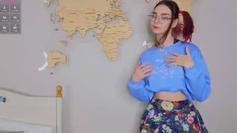 Snapshot of susannahtrojahn chatting on 02.19.26 susannahtrojahn online show from 02.19.26