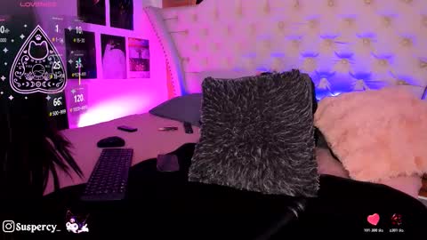 Snapshot of susanpercy chatting on 12.01.25 Val Help me get to 100 thumbs up online show from 12.01.25