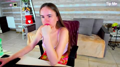 susansmitt online show from 09.16.25