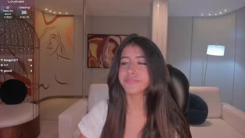 Snapshot of sussanelliot chatting on 03.12.25 Sussan online show from 03.12.25