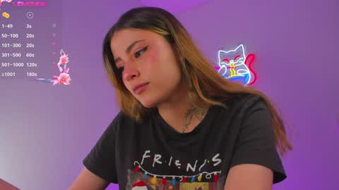 Snapshot of susssan_ferry chatting on 01.04.25 Susy online show from 01.04.25