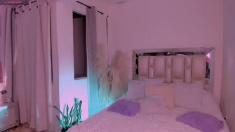 sussy_bell_ online show from 05.02.26