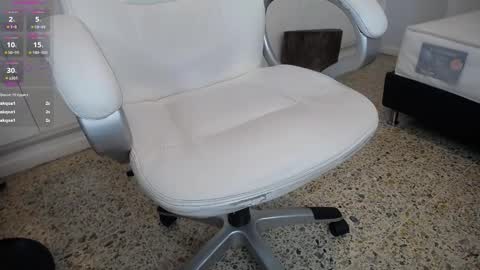 sussy leon online show from 12.06.24