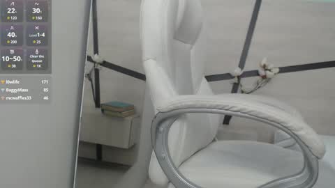 sussy leon online show from 03.05.25