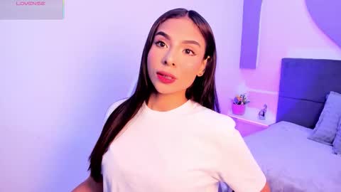 Snapshot of sussy_sweet4u chatting on 11.08.25 sussy_sweet4u online show from 11.08.25