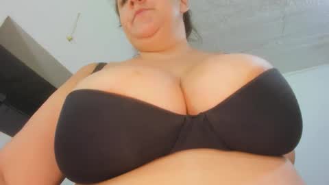 susy bigboobss online show from 05.20.26