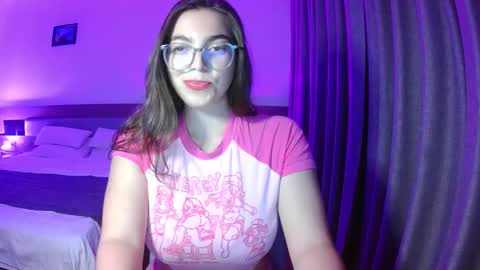 Snapshot of susyli chatting on 11.09.25 susyli online show from 11.09.25