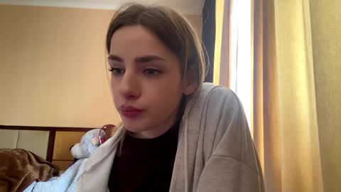 Emila online show from 04.24.26