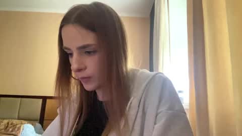 Emila online show from 05.22.26