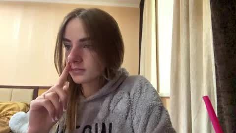 Emila online show from 05.31.26
