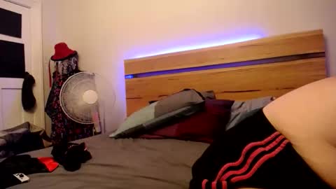 Snapshot of suziestardust chatting on 01.09.26 suzie stardust online show from 01.09.26