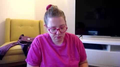 Snapshot of suziestardust chatting on 03.13.26 suzie stardust online show from 03.13.26