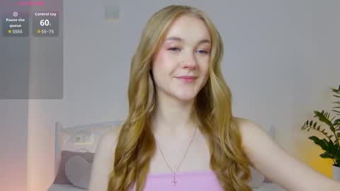 Snapshot of suzipons chatting on 11.15.25 Suzi online show from 11.15.25