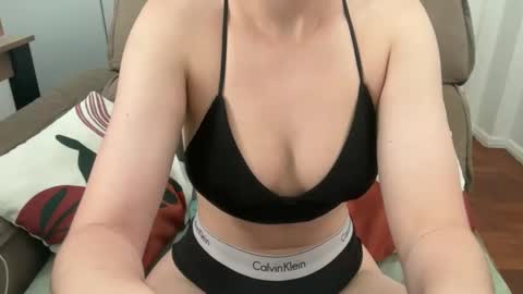 The real sugar baby   Suzy Summer   online show from 12.19.25