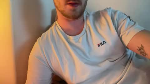 Snapshot of sven118189 chatting on 11.30.25 sven118189 online show from 11.30.25