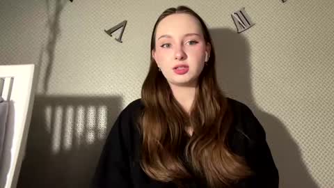 Snapshot of svetlanapasho chatting on 08.01.26 Bella online show from 08.01.26