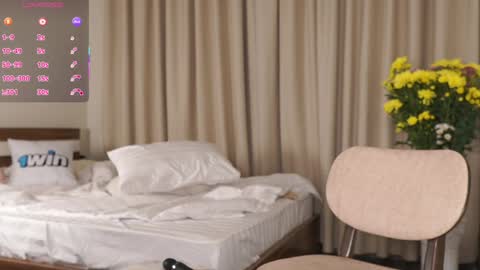 Snapshot of swanprincess chatting on 01.20.25 Daria online show from 01.20.25