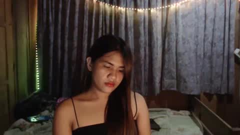 sweat_rema06 online show from 02.05.25