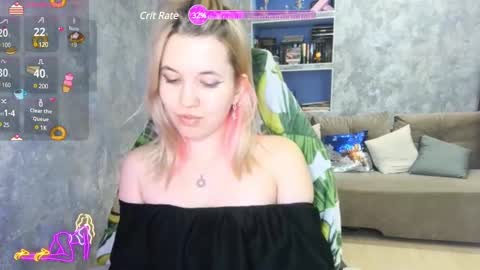 Snapshot of sweeet_bee chatting on 02.15.25 Melisa online show from 02.15.25