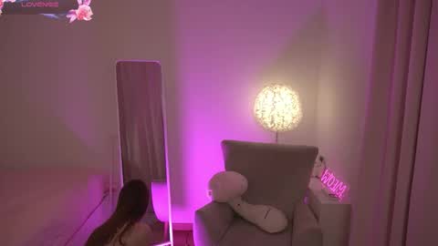 sweeetiiefox online show from 02.25.26