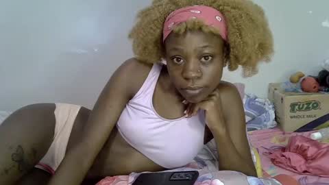 Snapshot of sweest_caster chatting on 07.15.26 Sweetest doll online show from 07.15.26