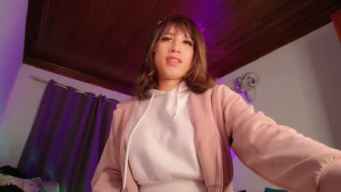 Snapshot of sweet01_ chatting on 02.01.25 sweet01_ online show from 02.01.25