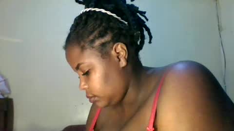 Snapshot of sweet52537 chatting on 02.14.25 sweet52537 online show from 02.14.25