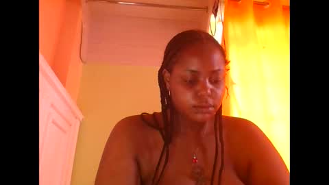 Snapshot of sweet52537 chatting on 01.12.26 sweet52537 online show from 01.12.26