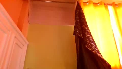 Snapshot of sweet52537 chatting on 02.14.26 sweet52537 online show from 02.14.26