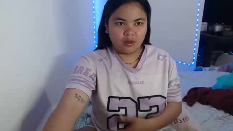 Snapshot of sweet_69ally chatting on 11.05.25 ally online show from 11.05.25