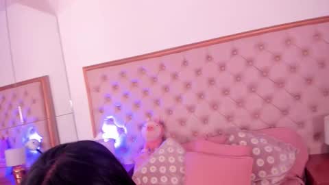 Snapshot of sweet__abbey chatting on 10.29.25 Abby online show from 10.29.25