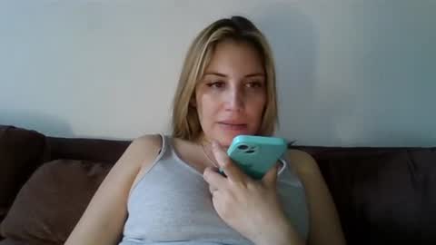 Snapshot of sweet__alana chatting on 01.26.25 Sweet alana online show from 01.26.25