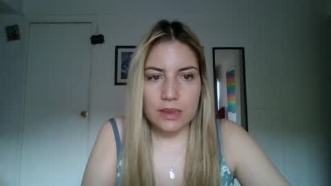 Snapshot of sweet__alana chatting on 10.22.25 Sweet alana online show from 10.22.25